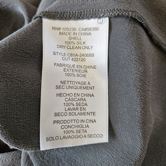NWT Joie Peterson B Steel Silk Split Neck Blouse Xtra Small - Picture 6 of 6